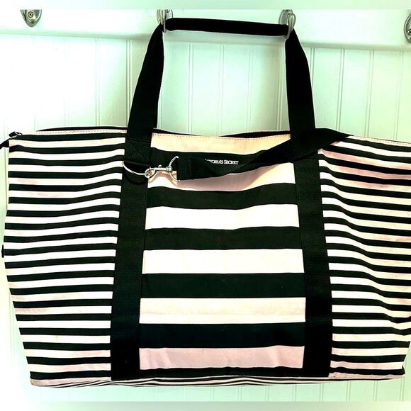 Victoria's Secret Handbags - Victoria’s Secret travel/tote bag